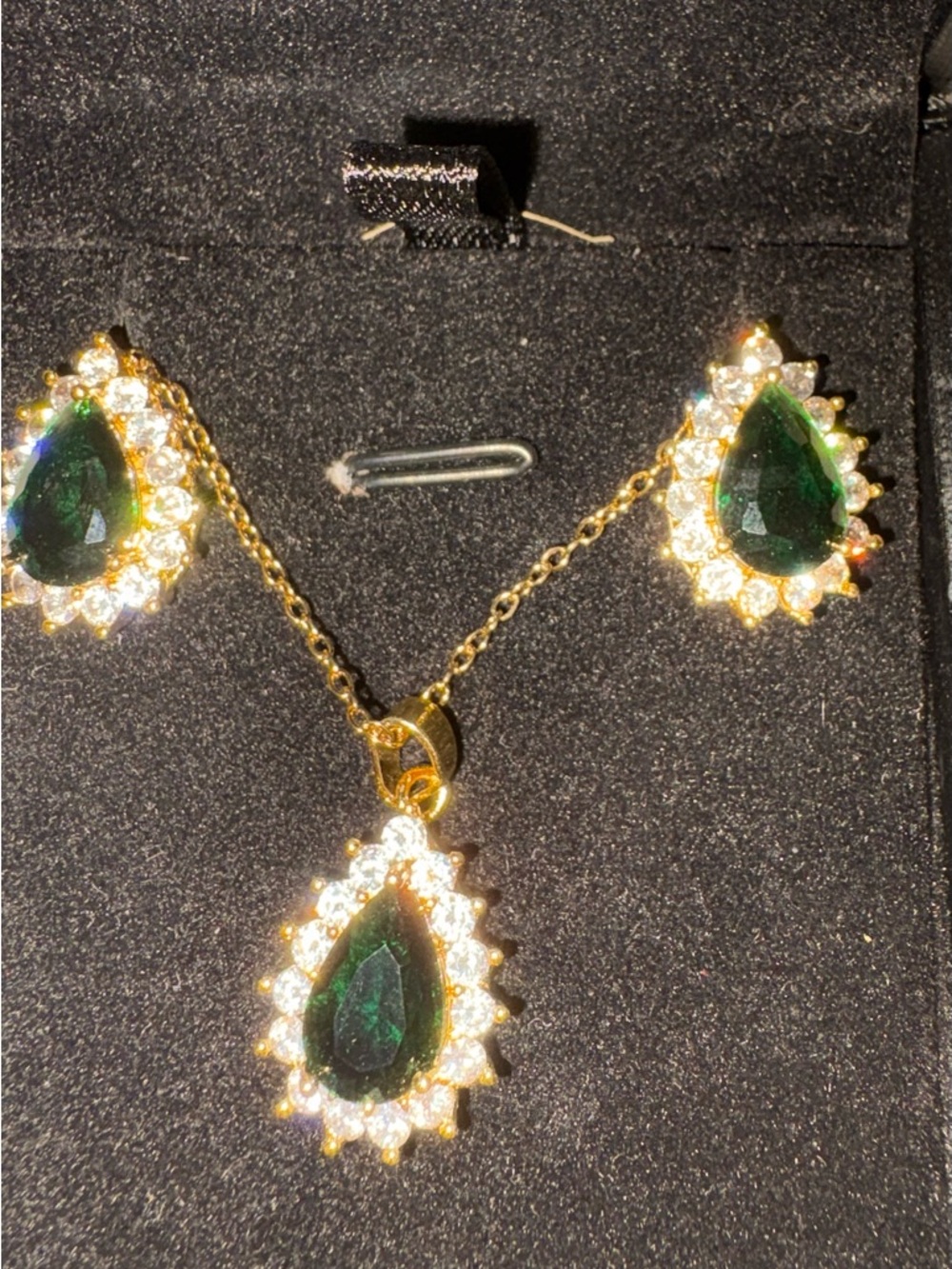 Gold Green Teardrop Necklace and Earring Set
